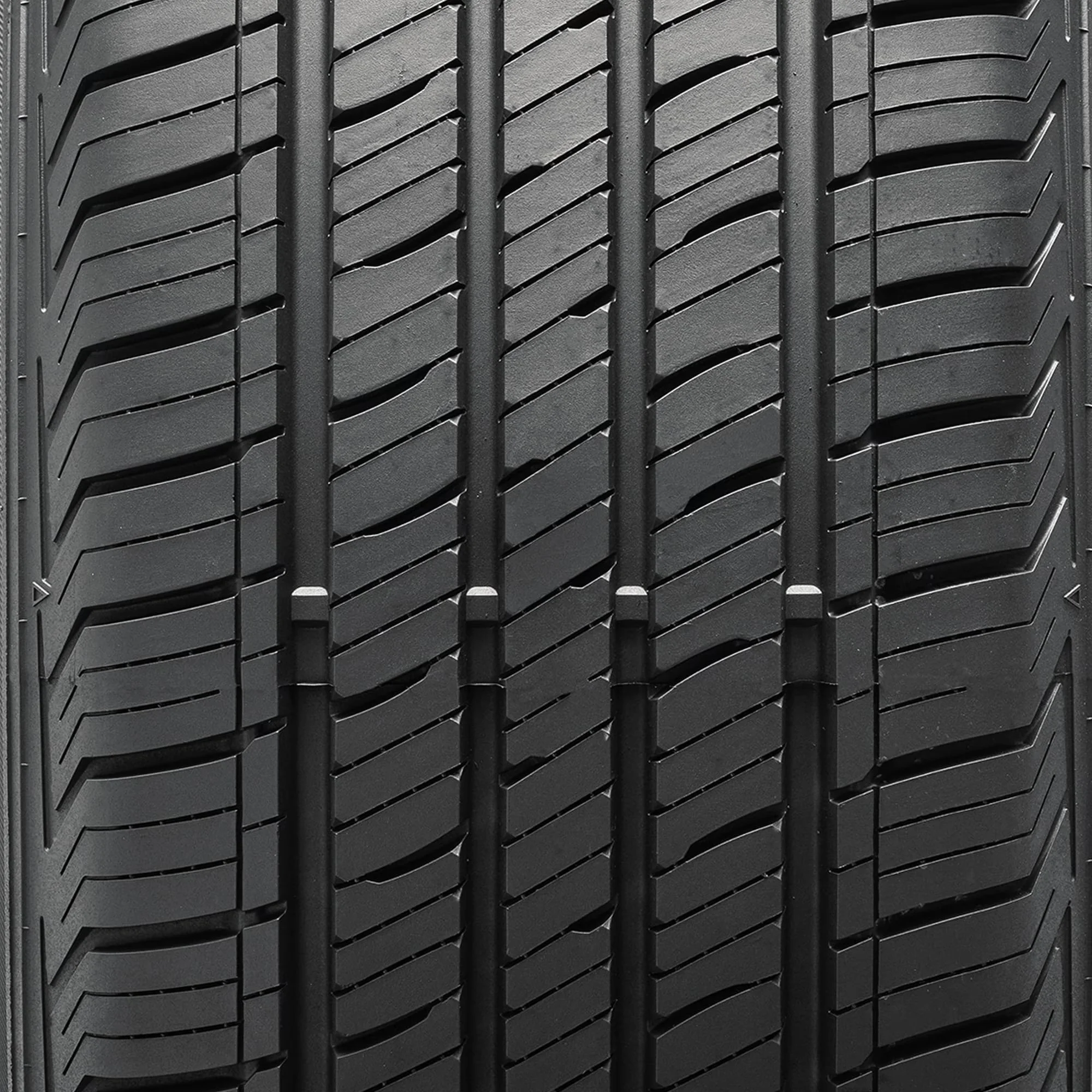 Efficient Truck Tire with Fits Multiple Makes And Models, Sidewall style: Black Sidewall - Model 97D7E7