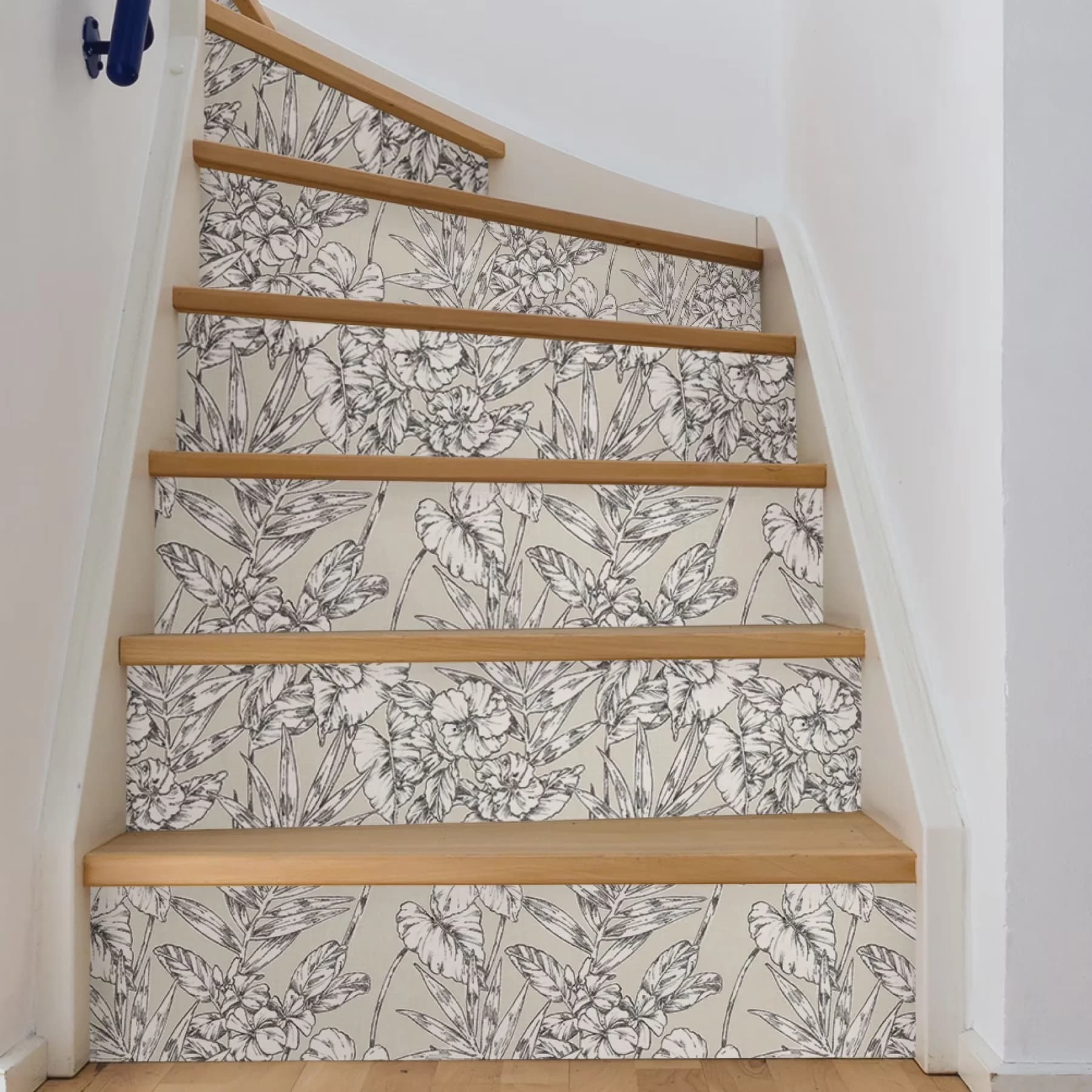 Durable Wallpaper with Removable, 216-in by 20.5-in, Grey Cayman Vinyl Peel And Stick - Gray Vinyl Model 398286