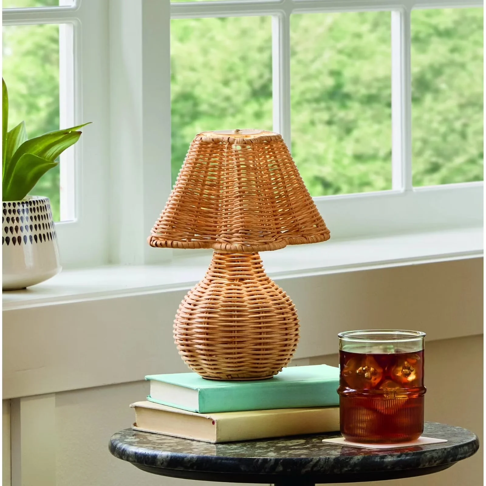 Essential Lamp with LED, Battery, 9 Inch Rattan Portable Rechargeable - Brown Rattan for Indoor, Outdoor Model 898500
