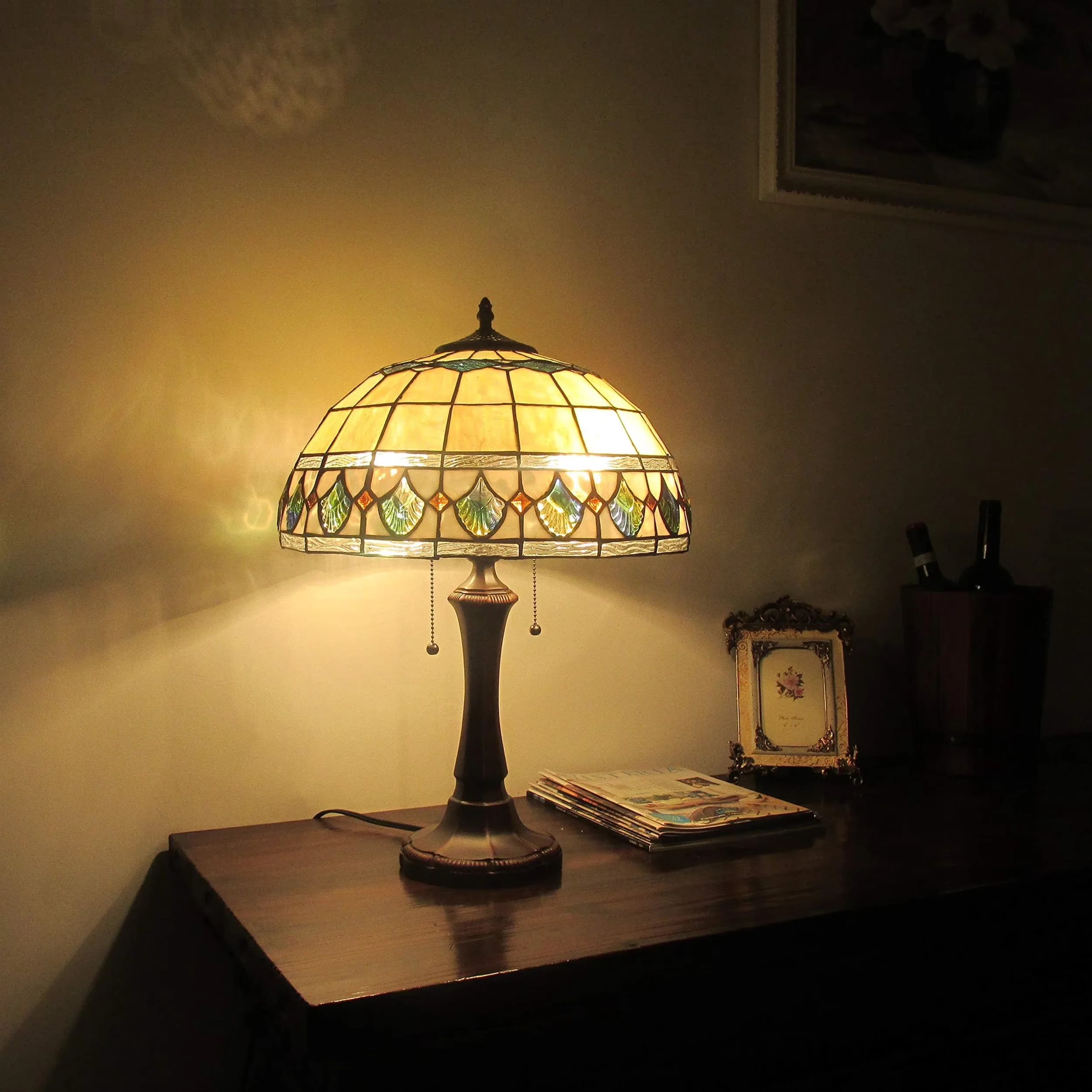 Compact Table Lamp with Tiffany, Design: Geometric, Finish: Dark Bronze - Bronze Glass, Resin, Metal Model D47A6E