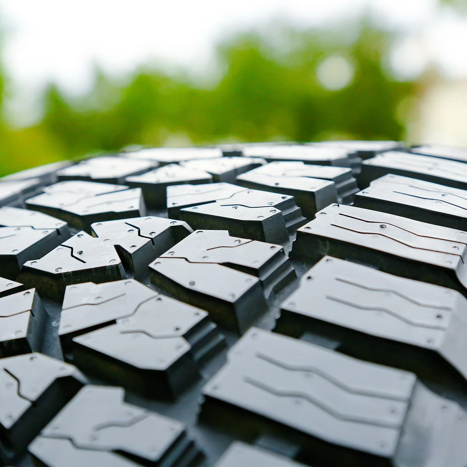 Suv Tire Innovative with All-Weather, Low Maintenance, Size: 295 65R20 - Model E5437B