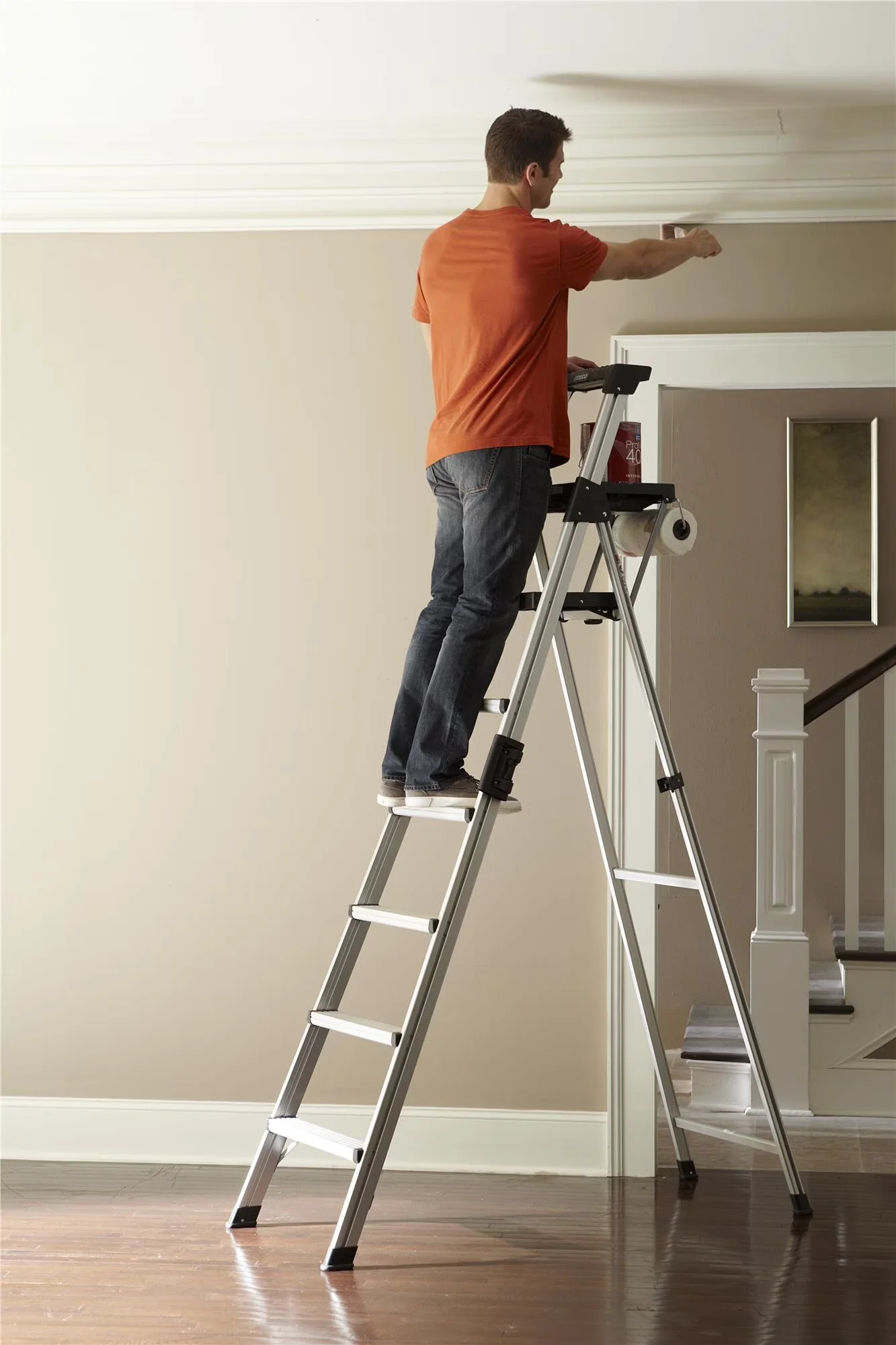 Classic Ladders And Step Stool - Aluminum 3 Step with Tray 8 Ft for General Purpose Model 7CE2B3