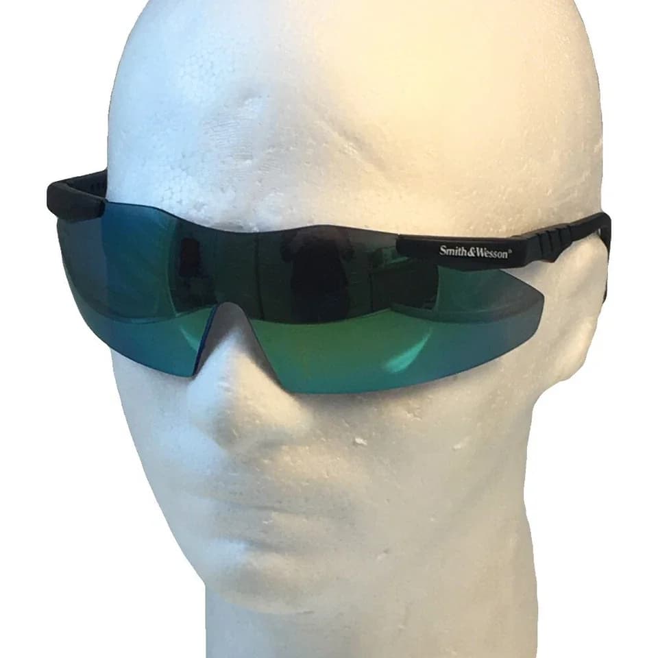 Protective Equipment Reliable - Smith - Universal Fit Model FB886A