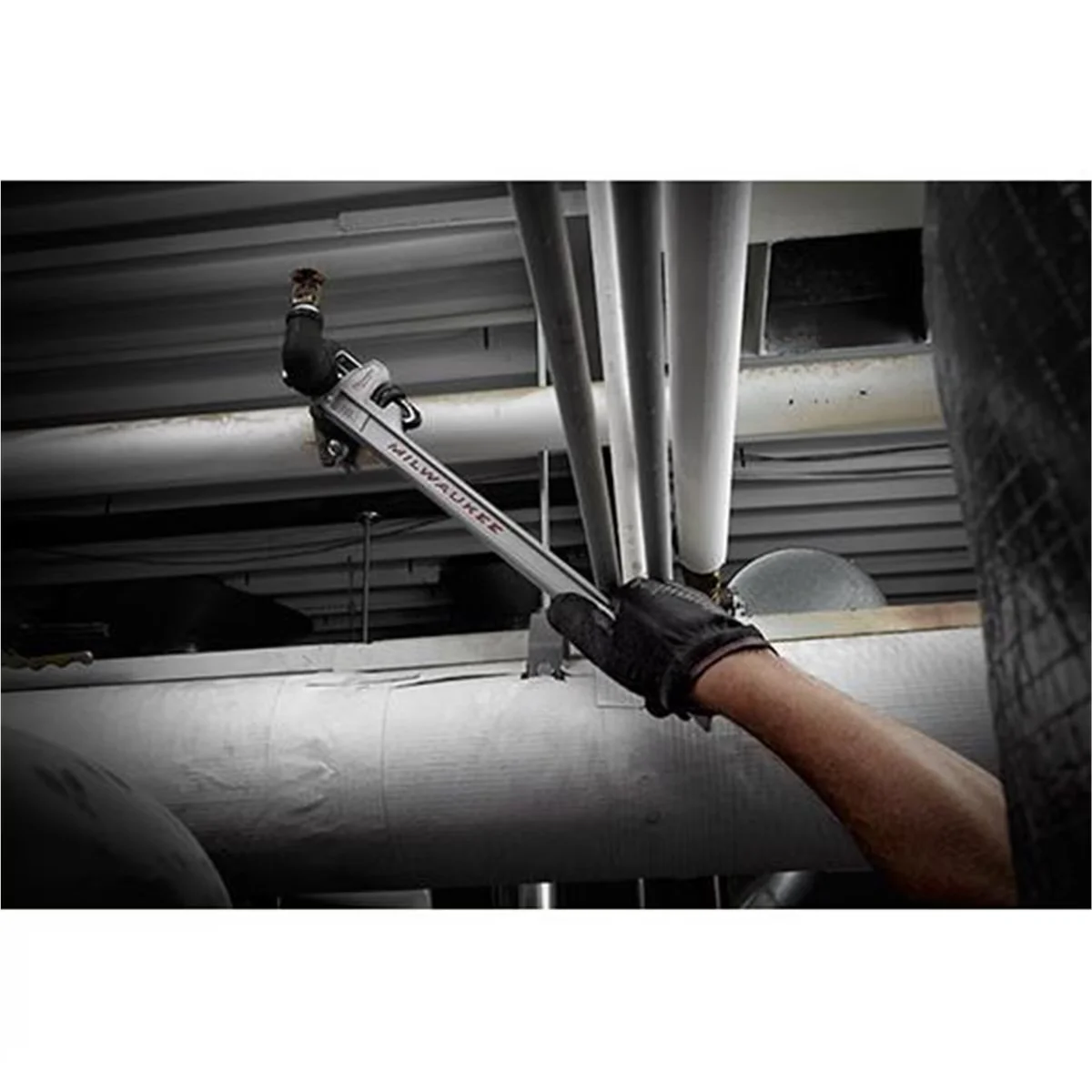 Quality Hand Tool with Ergonomic Handle, Jaw capacity 1-1/2 in. - Black Model 611BB8
