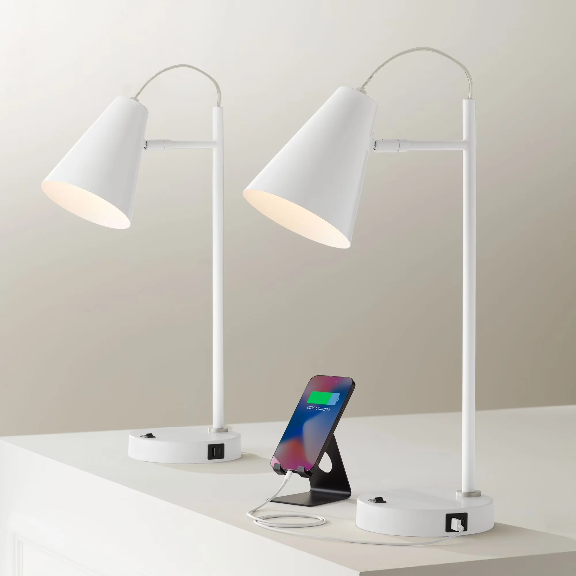 Desk Lamp Innovative with Incandescent, Modern - Metal White Chase - Low Maintenance Model 3A207D