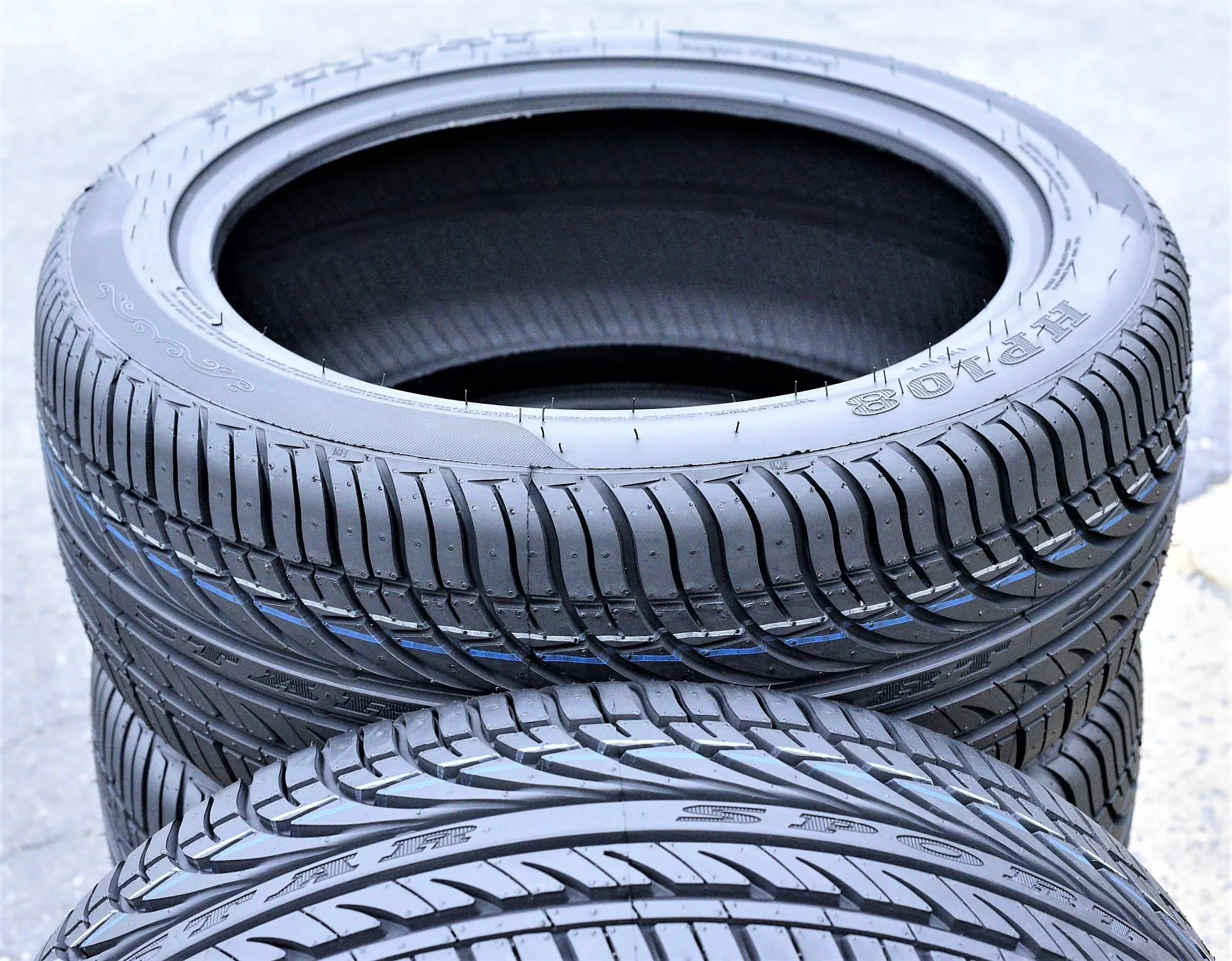 Suv Tire Quality with 91V, Low Maintenance, Size: 205/55R16 - HP108 - Quality Construction Model C024B2