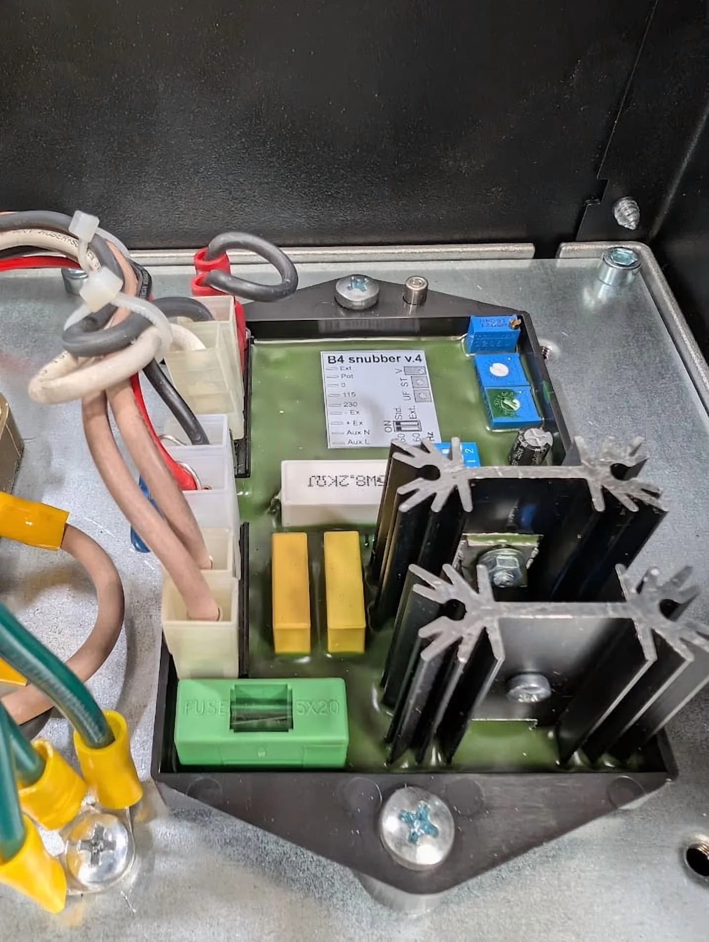 Efficient Generator with Overload Protection, Made in USA with locally based support, Simultaneous 120/240V output - Model AC2072