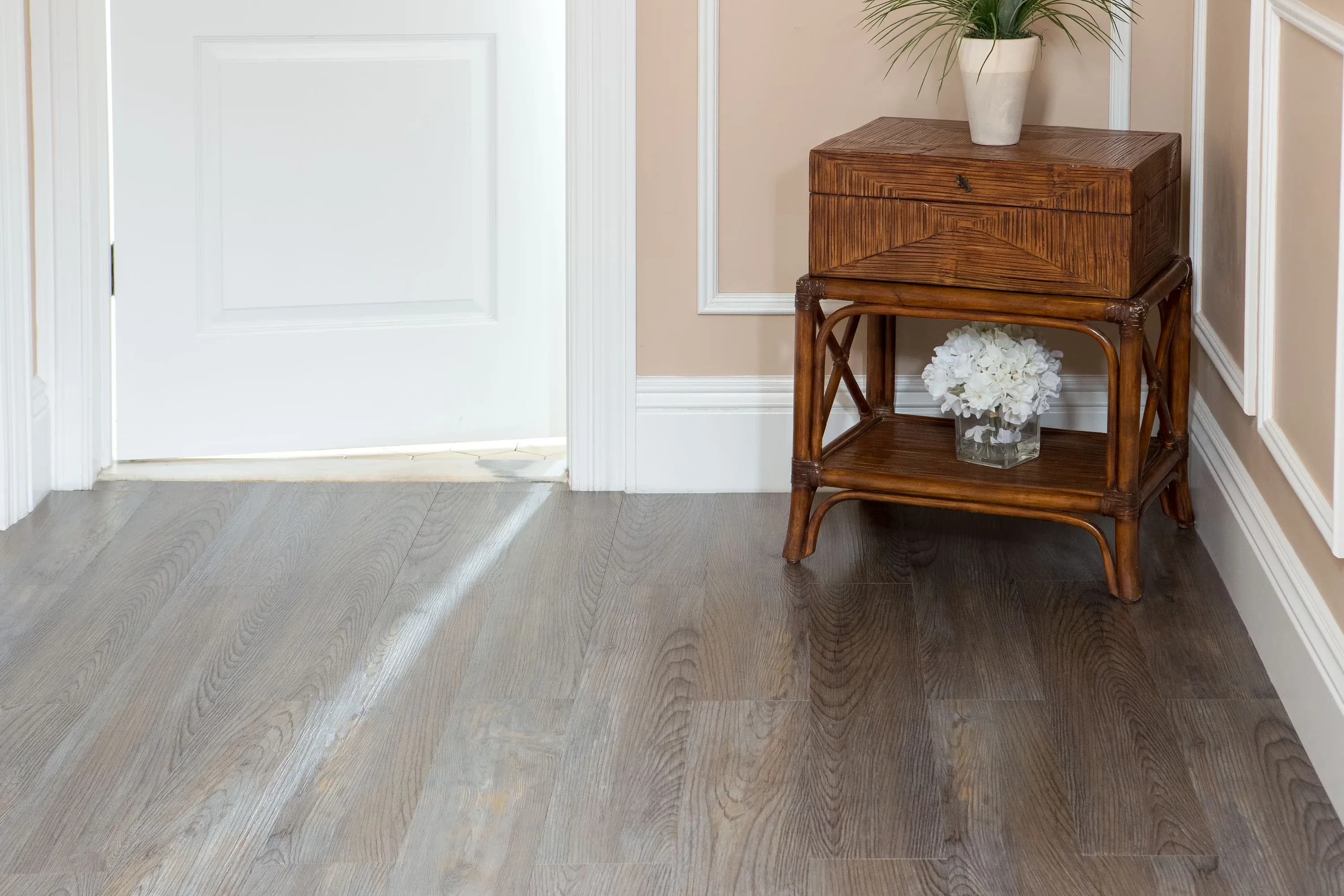 Professional Grey Vinyl Flooring Vinyl Plank Flooring with Stain Resistant, Silver Spruce Look, 1 Year Limited Warranty - Silver 6 x 36 Model 394366