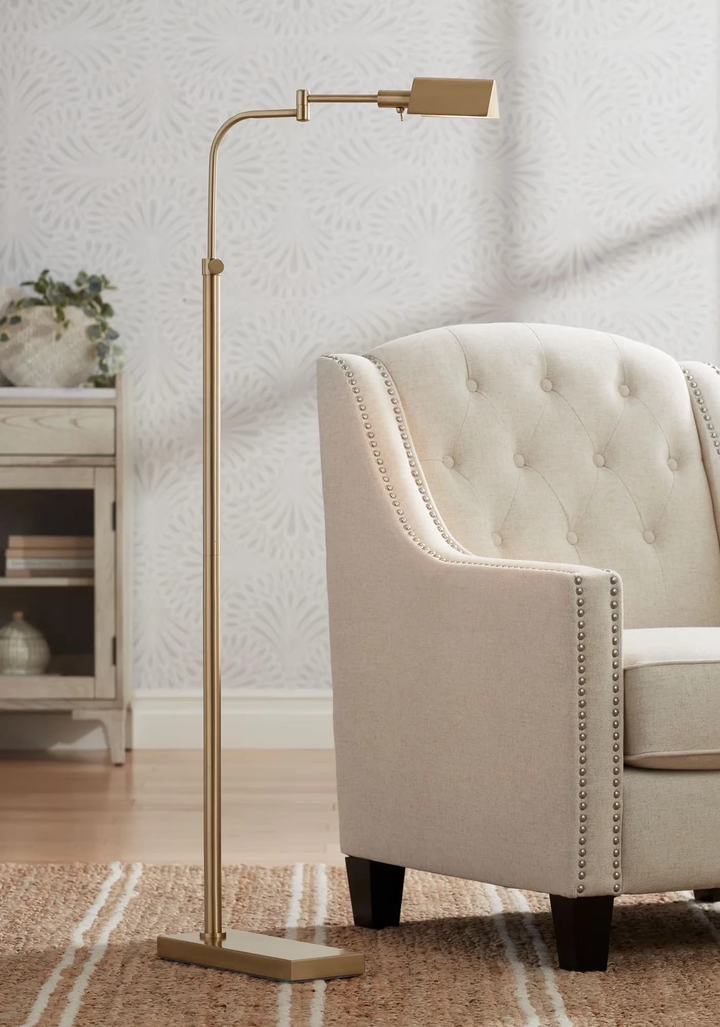 Versatile Floor Lamp with LED, Traditional - Gold Metal for Living Room Model 8ACF97
