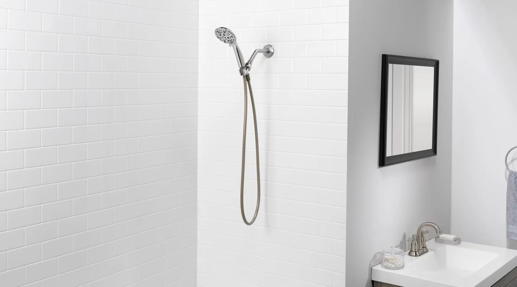 Durable Shower Head with Handheld, 1.8 GPM, 5-Spray Brushed NickelHandheld - Silver Pvc Model 33E762
