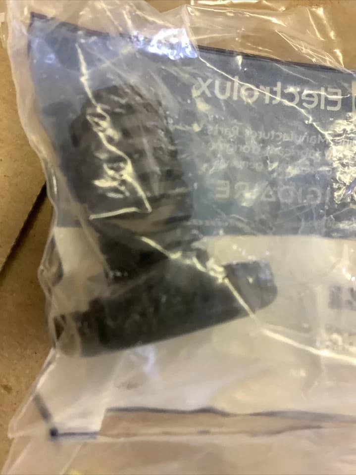 Quality Fastener - Plastic Electrolux - Commercial Quality Model 4053D1