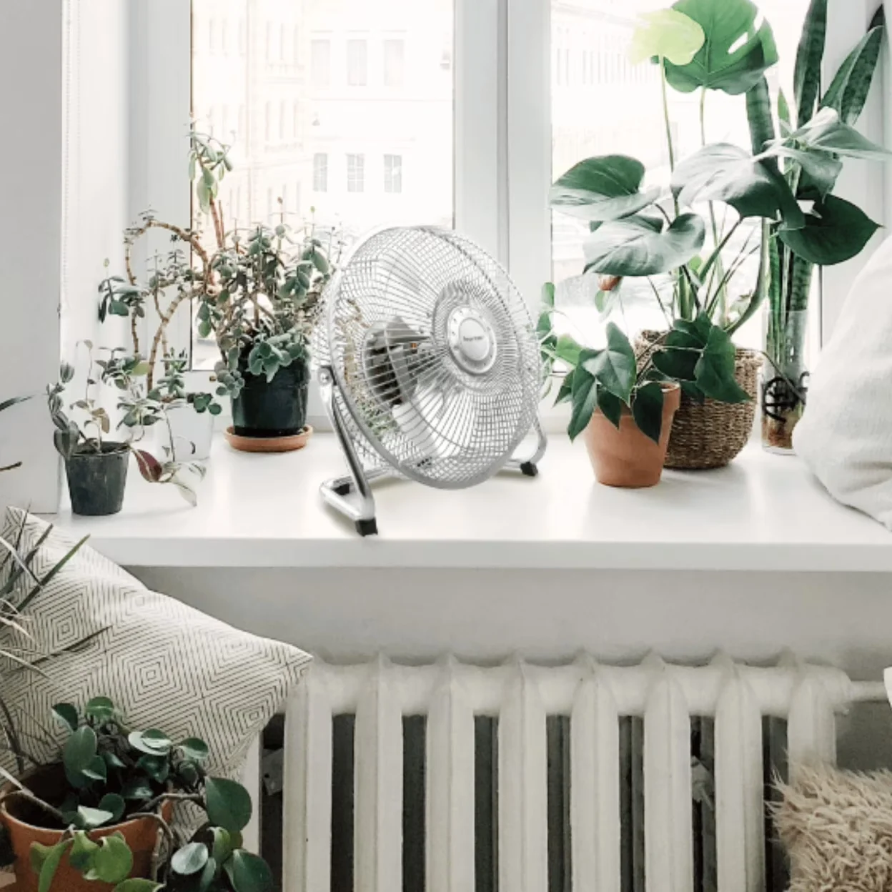 Classic Fans In Cooling with Im-709v, Sleek design, Color: silver - Silver Metal Model 1F291F