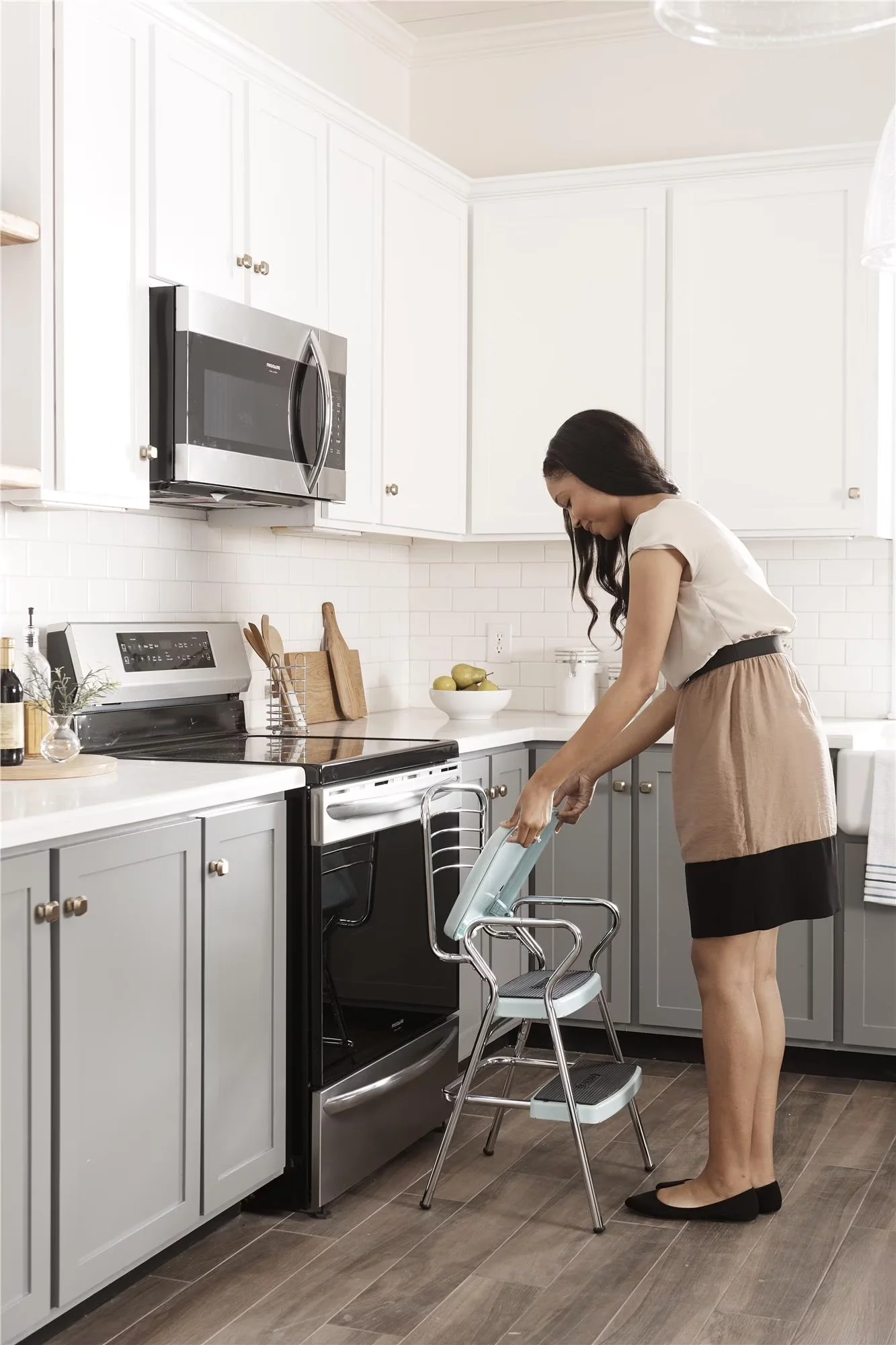 Professional Ladders And Step Stool with Non-Marring Feet, Stylaire Retro Chair + - Blue Chrome Model B99951