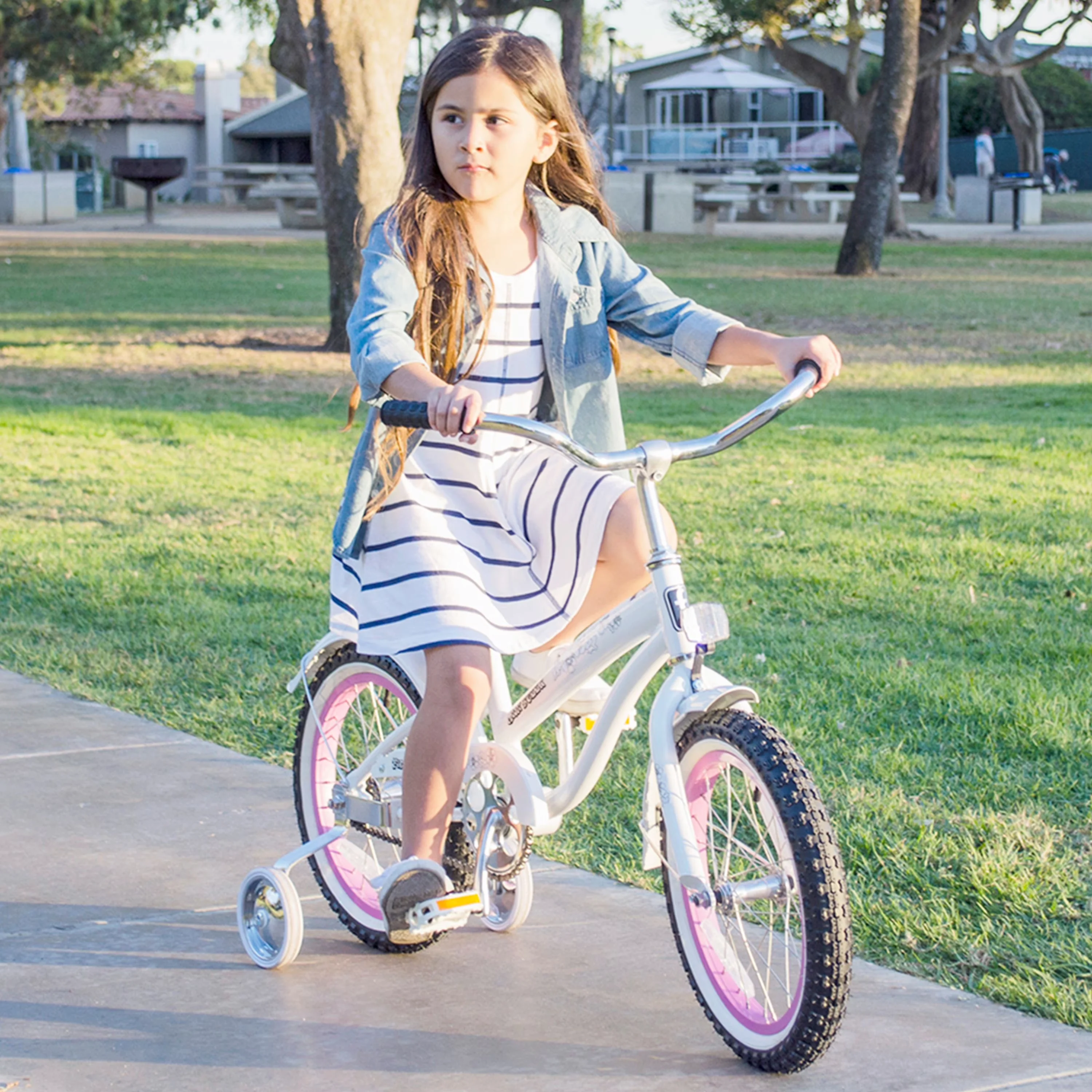Kids Bike Durable with Training Wheels, 9-inch frame, Bella Classic - White Model D07DC9