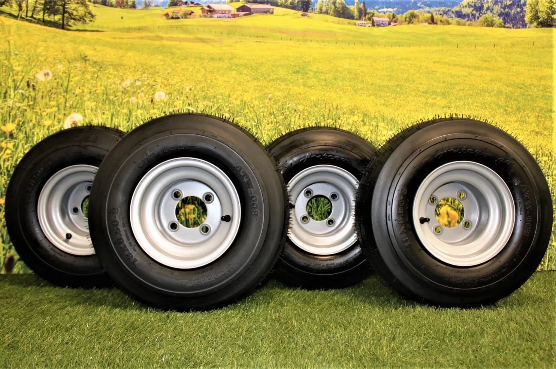 Versatile Golf Cart Tire with and Wheel 18x8.50-8, 8x7 Gray Assembly for Multiple Applications - Model E1AAC3