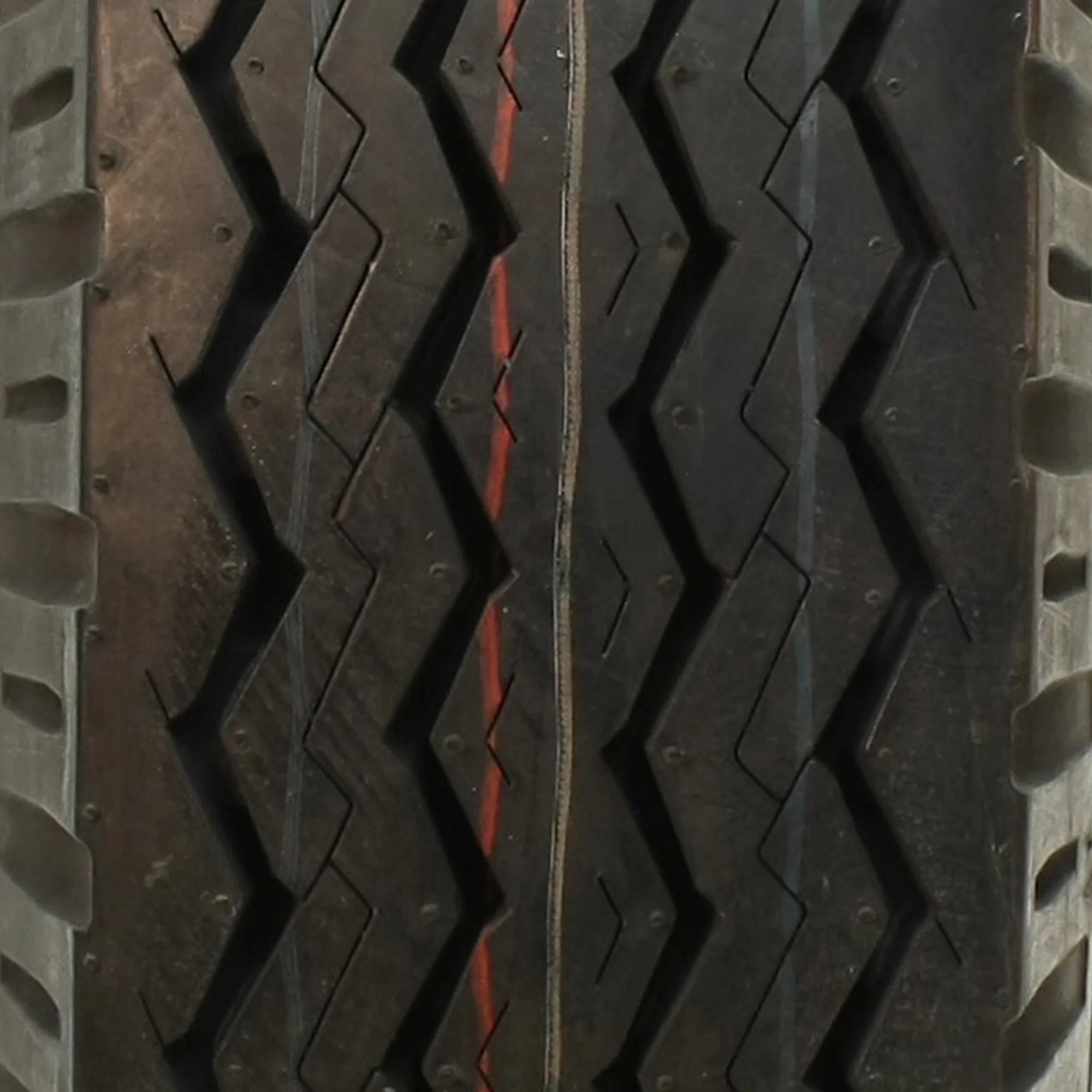Premium Trailer Tire with Low Maintenance, Wet Or Dry, D902 7.5-15 122/117L F - Model BA68EB