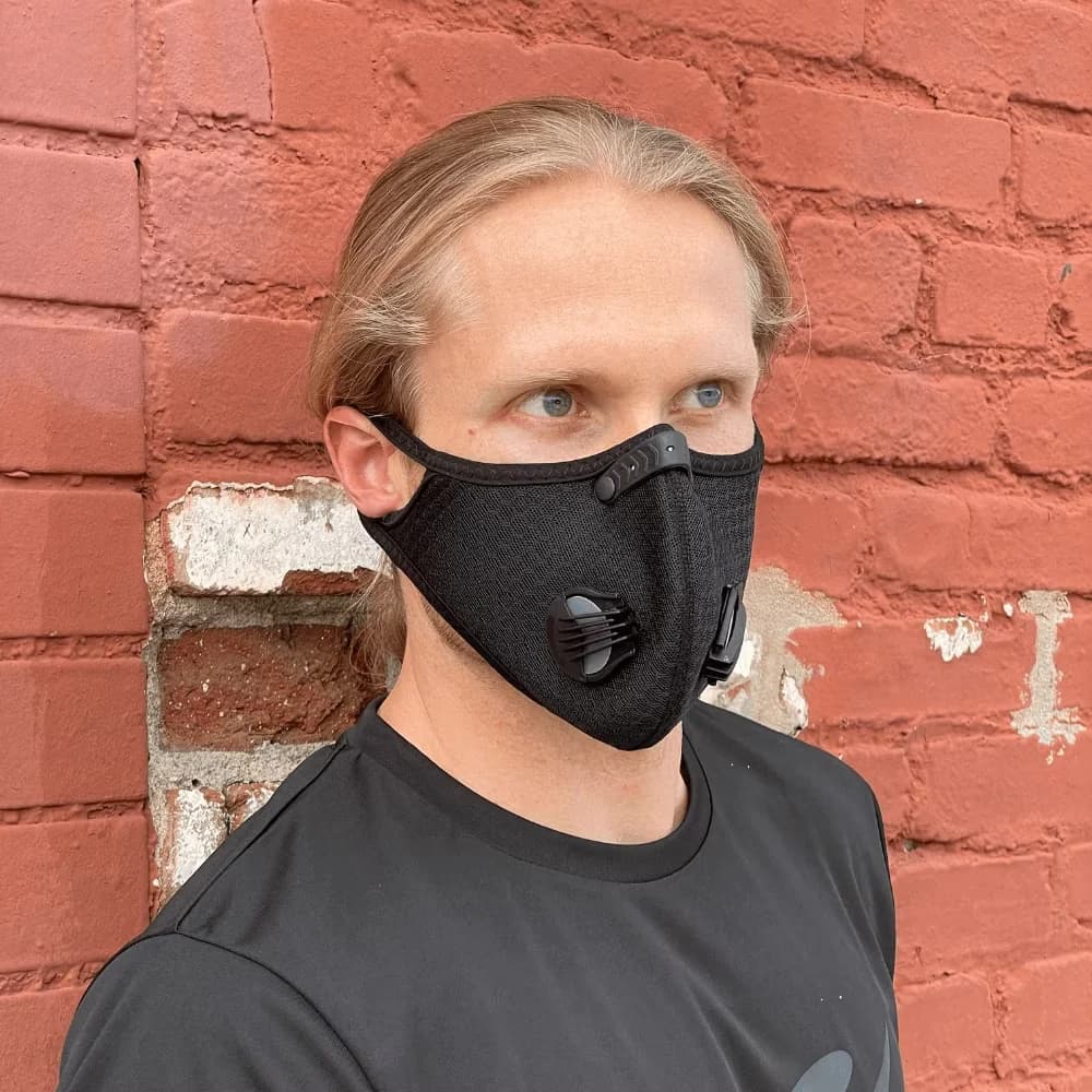 Classic Protective Equipment with Performance Sports Face Mask - Mesh Black Model D303A0