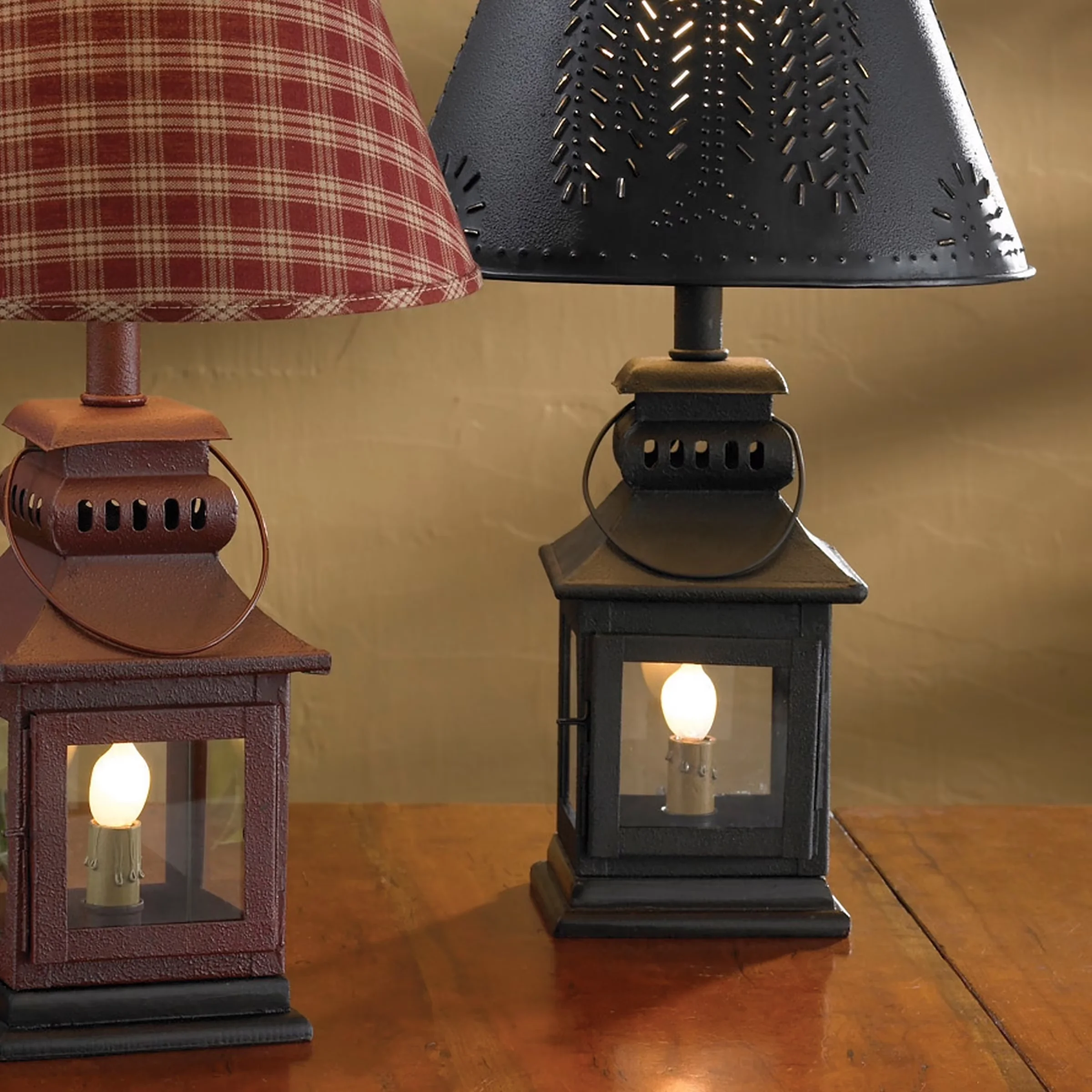Innovative Table Lamp with Incandescent, French Country, Bedside Lamps - Black Black Iron Model 30B532
