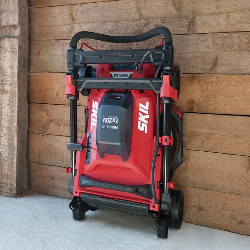 Push Mower Reliable with Battery, 20V, PWR CORE 20V 18-Inch Cordless Lawn - Red Model E73B79