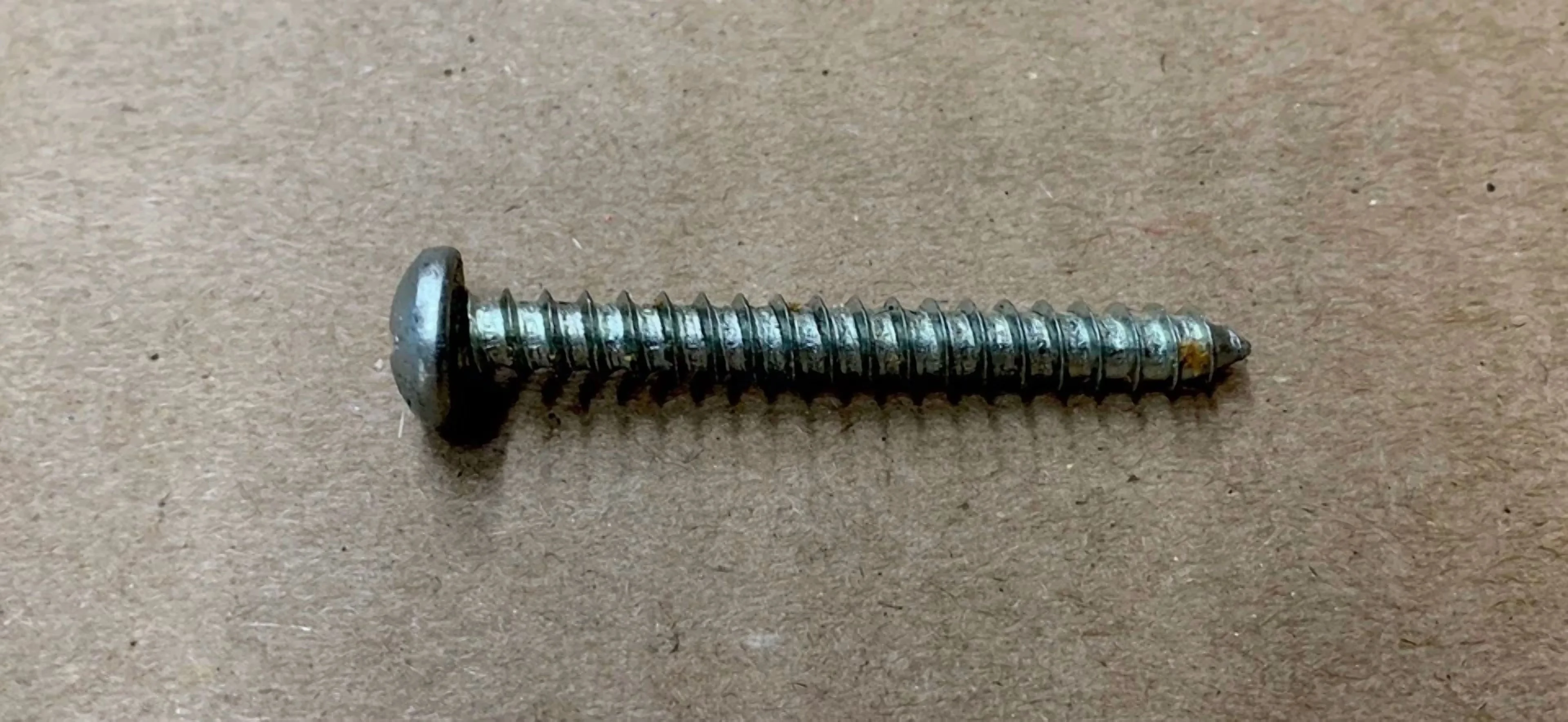 Sleek Fastener with Pan-Head, Easy to use and practical for everyone. - Metal Model 53C9ED