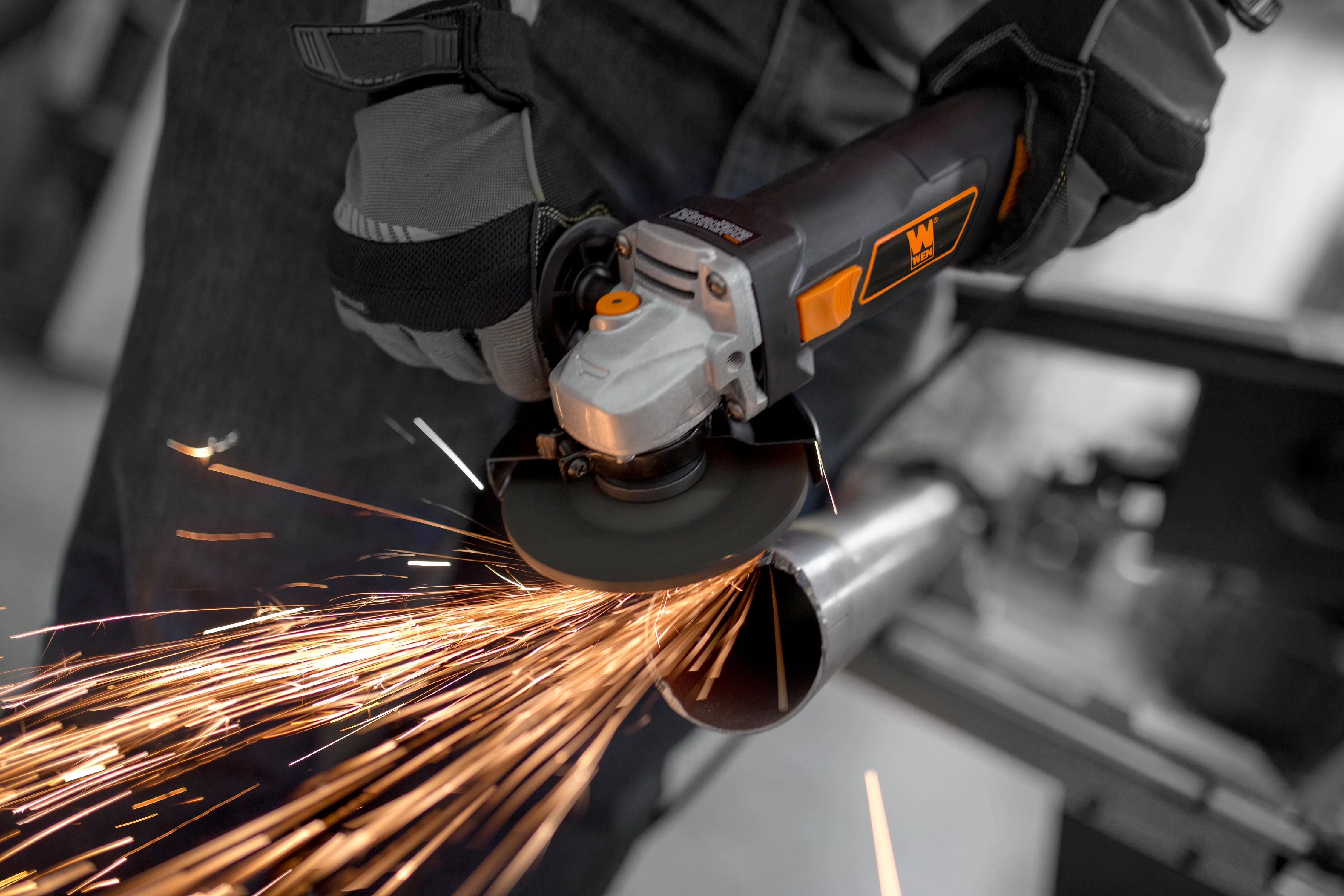 Premium Power Tool with Lightweight, Adjustable, 7-amp motor generates up to 11,000 RPM - Model AB2A2B