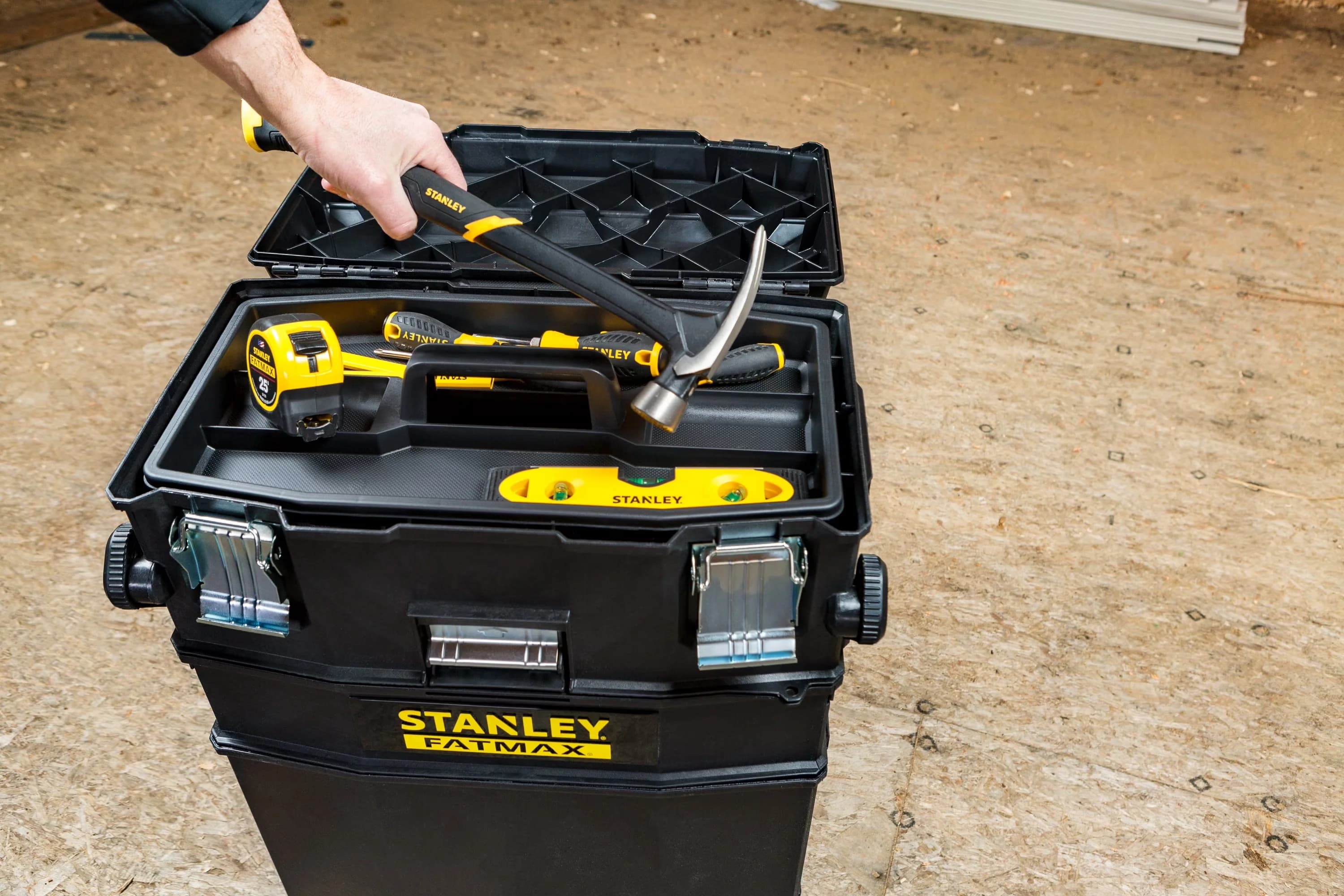 Efficient Toolstorage with Lockable, Heavy-Duty - Plastic, Aluminum, Steel 29" x 22" x 17" Model 4201A0