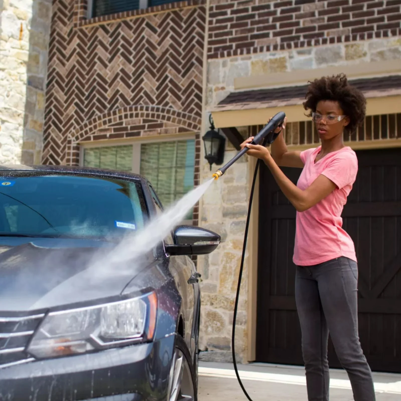 Durable Pressure Washer with Quick Connect Tips, Detergent Tank, Kärcher K1700 Cube - Model 532533