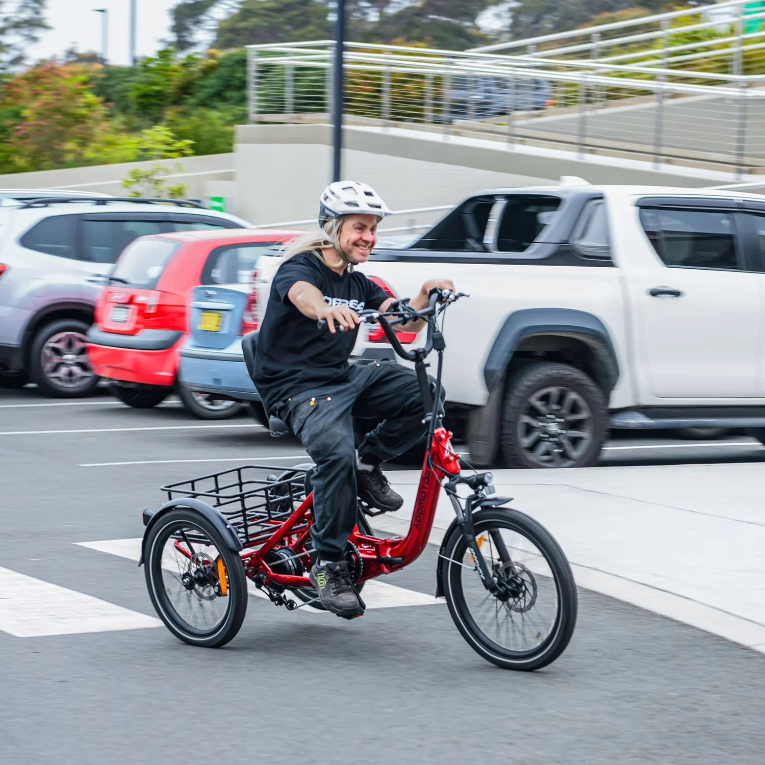 Compact Electric Bike with 750W, 48V, E-310 PLUS Folding Trike - Gray 90MI Model C5BA3C