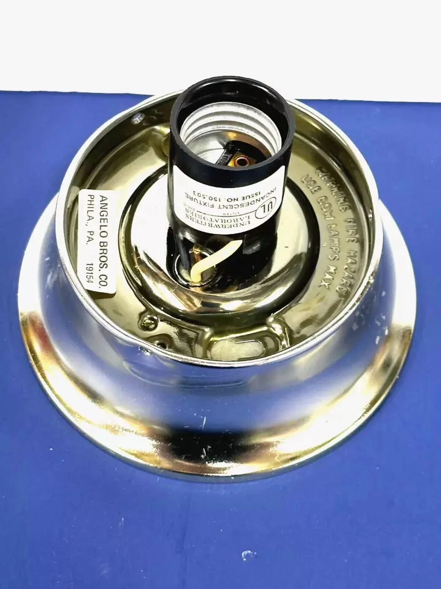 Ceiling Lights Fixture Compact - Silver Chrome - Easy to Use Model D1362B