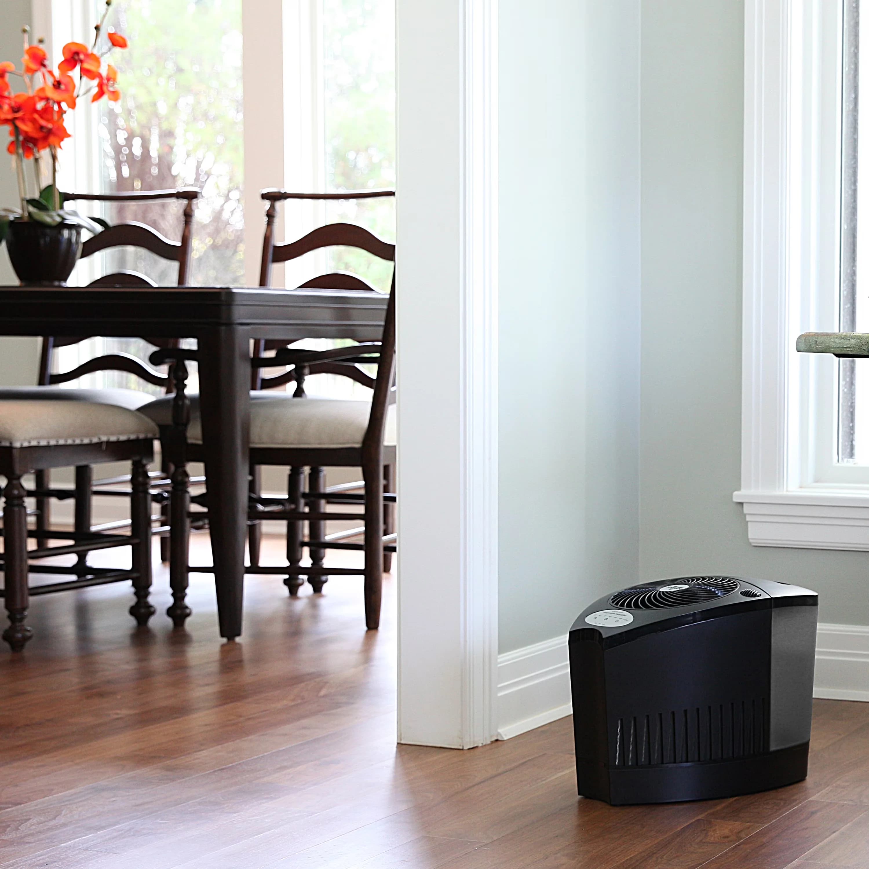 Essential Humidifier with Automatic Moisture Control, Empty Tank Indicator, 700 sq ft Coverage - Black Model B5B490