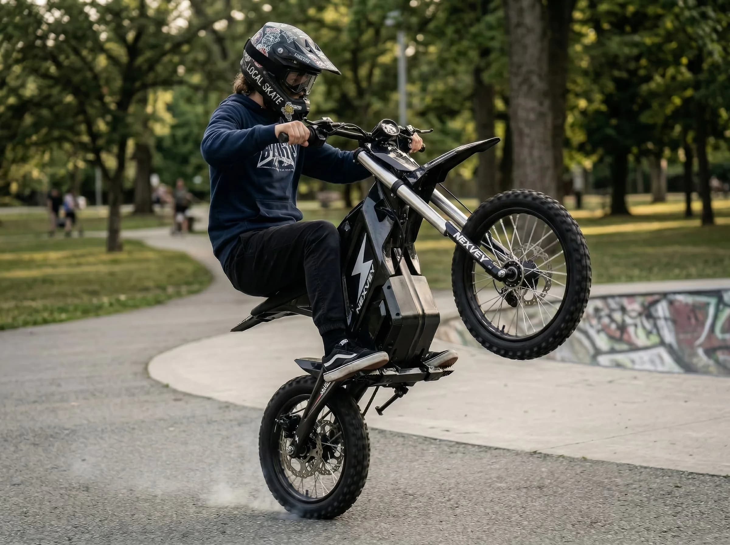 Reliable Electric Bike with 4000W, 48V, Helmet(Size M) - Black - Universal Fit Model 91537D