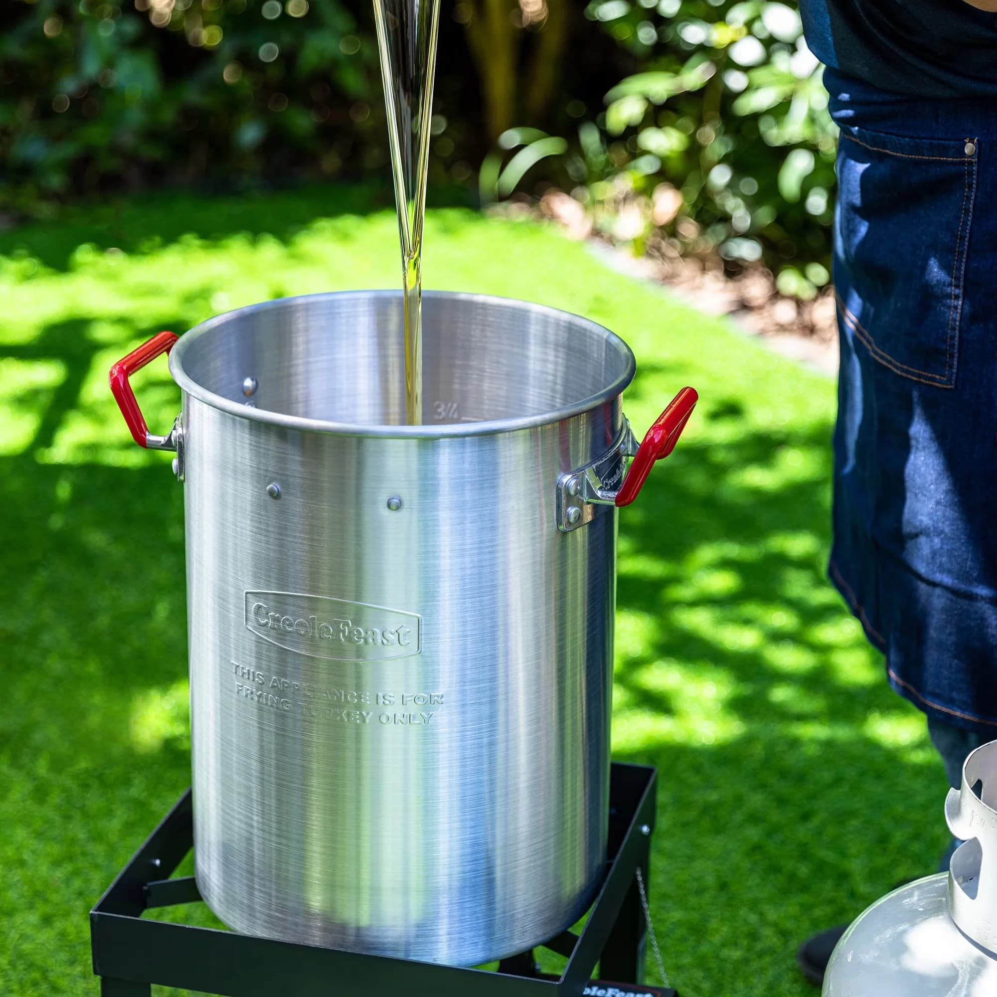 Compact Outdoor Fryer with 50000 BTU, 30 qt 50000 BTU Aluminum Turkey - Aluminum Model 20155F