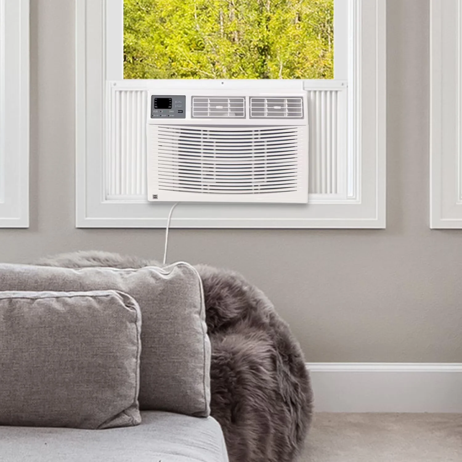 Air Conditioner Efficient with 10000 BTU, 115V, Remote Controlled - White Model B1E629
