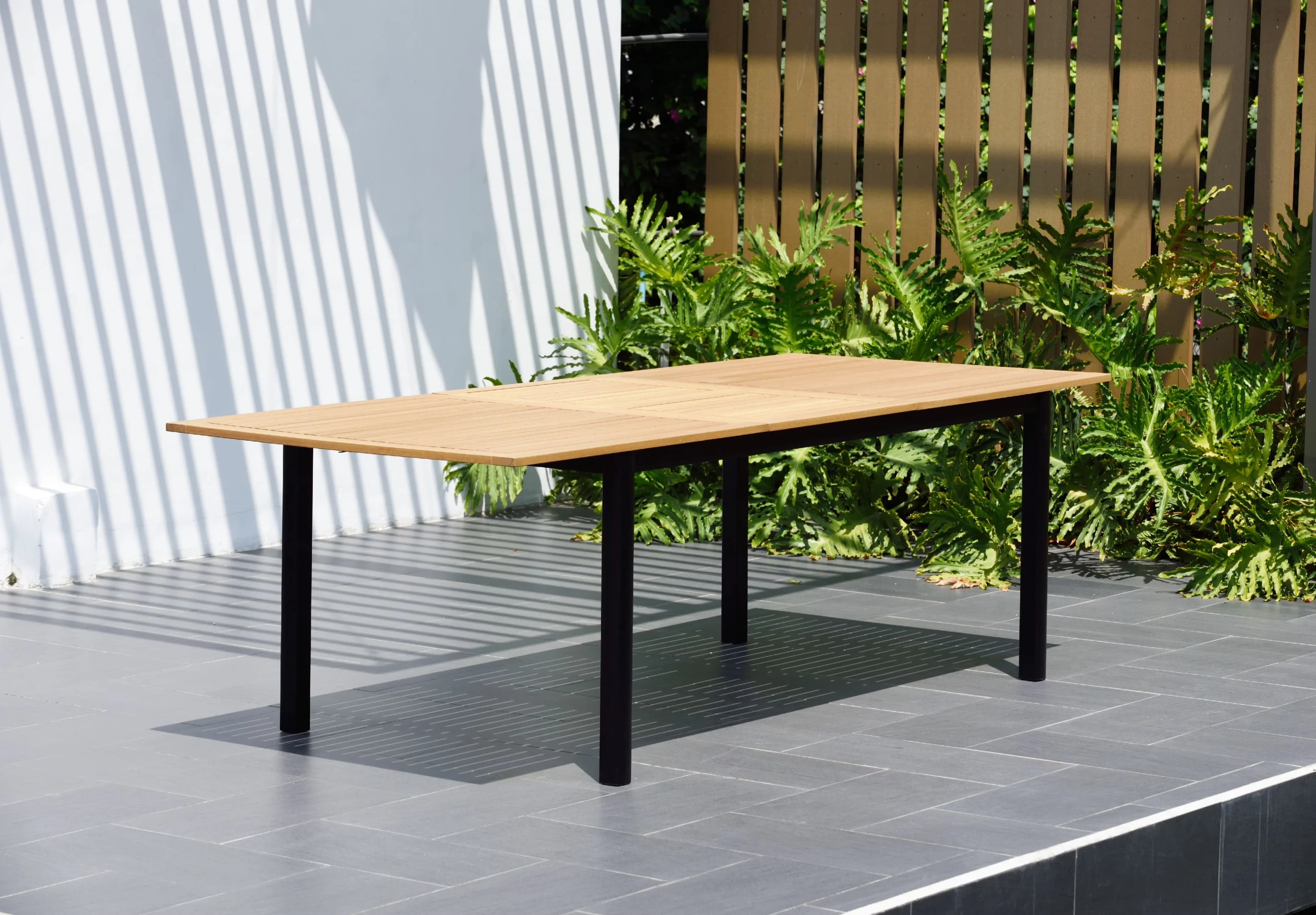 Quality Patio Dining Set with Contemporary, Easy to assemble, Chair dimensions: 21.5"L x 23.5"W x 33"H - Brown Eucalyptus Model ED9D60
