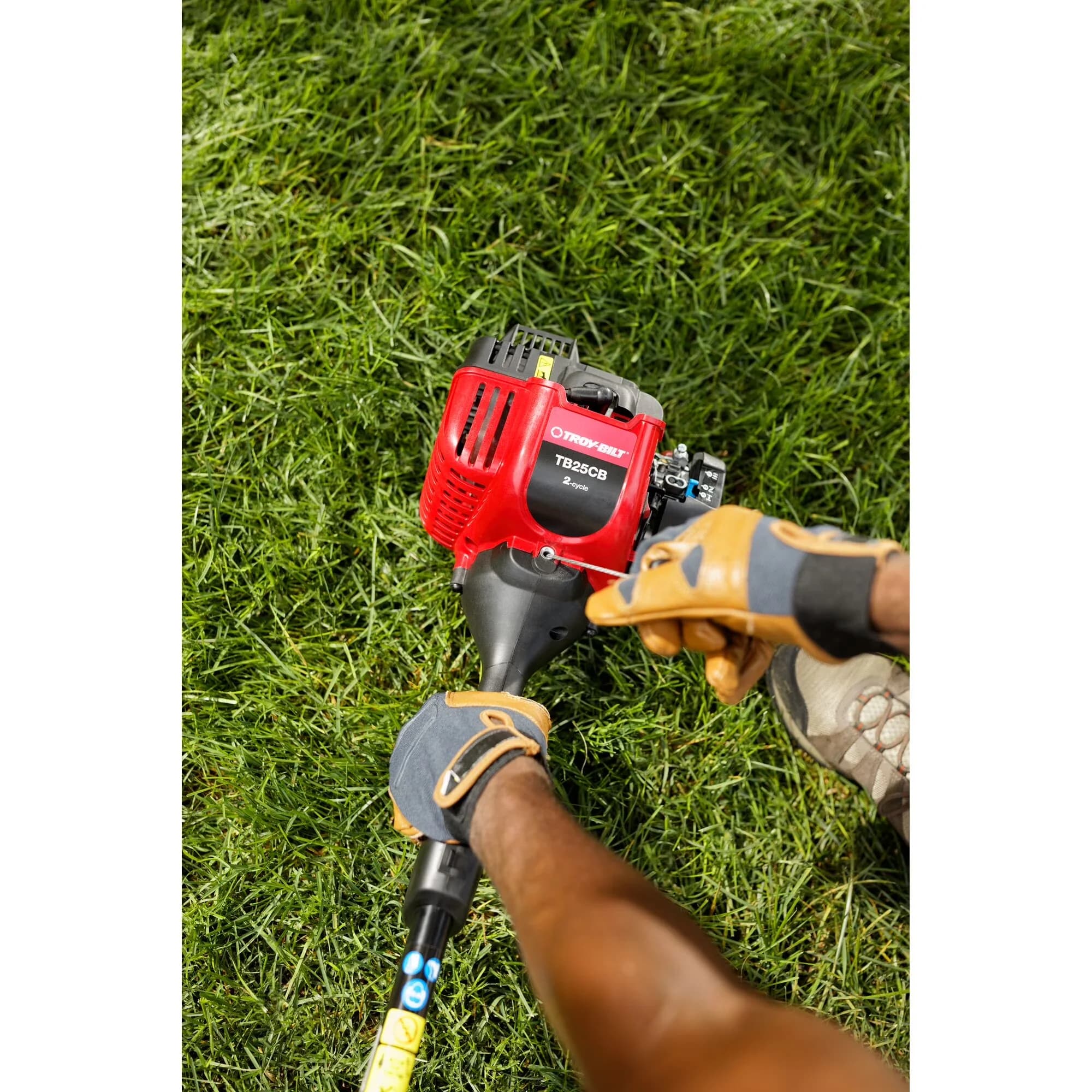 Sleek String Trimmer with Antivibration, Includes 8 pieces of extra line - Red Model 9408CB