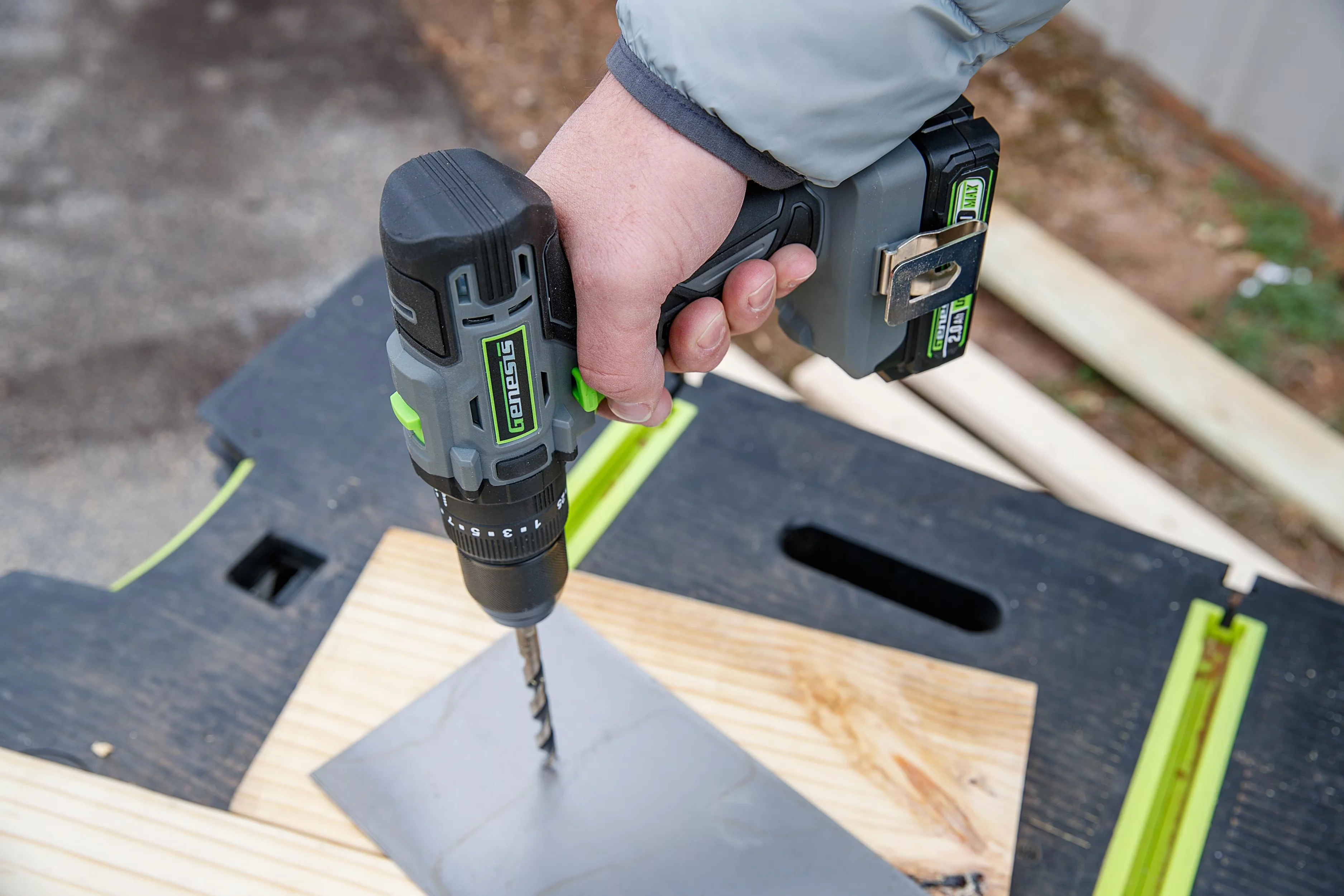 Compact Drills Driver with Battery, 20V, 2Ah Battery and Charger - Gray Model DFB6A3