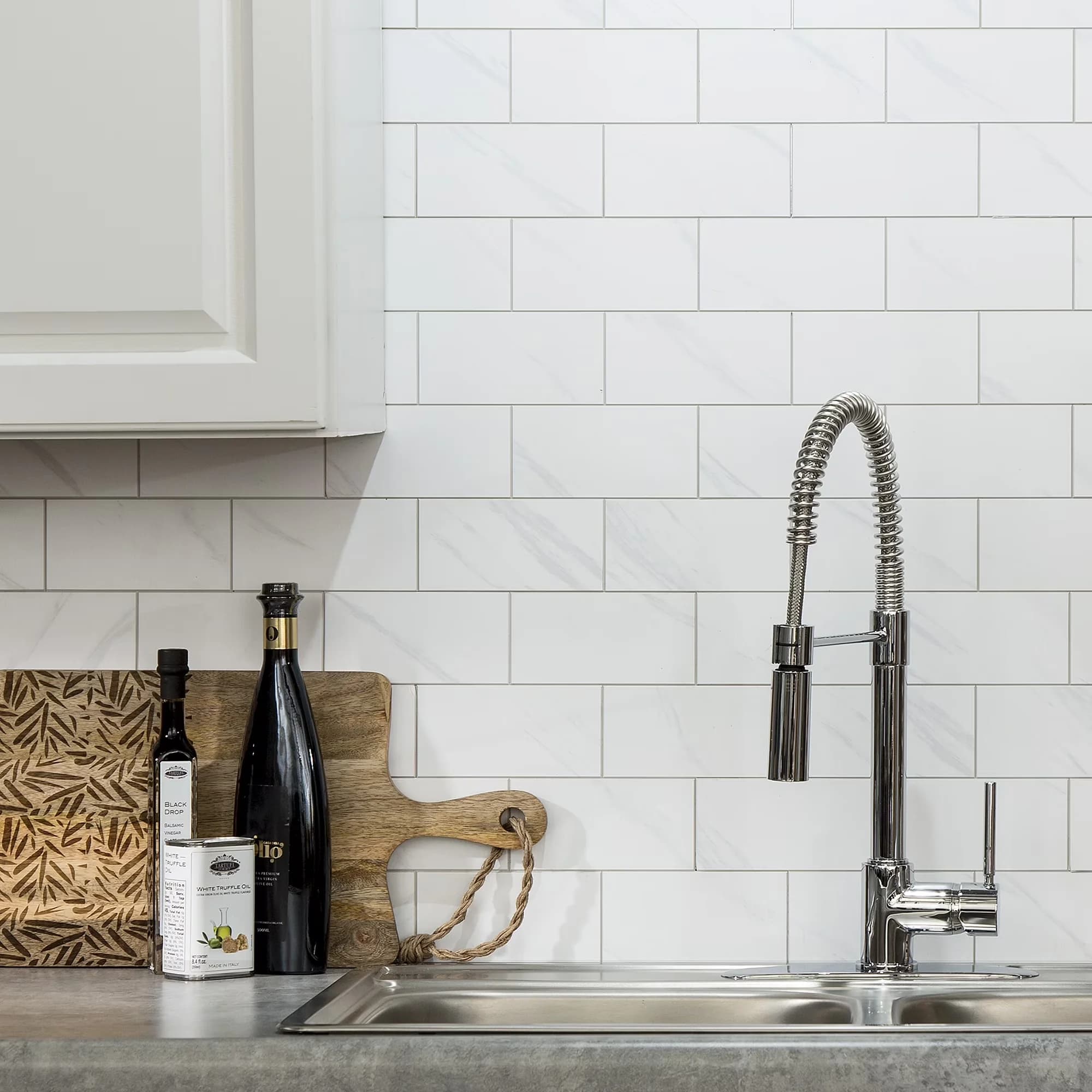 Kitchen Renovation Sleek with Easy Installation, Cleans with warm, soapy water - Laminate Carrara Subway Model DA69FE