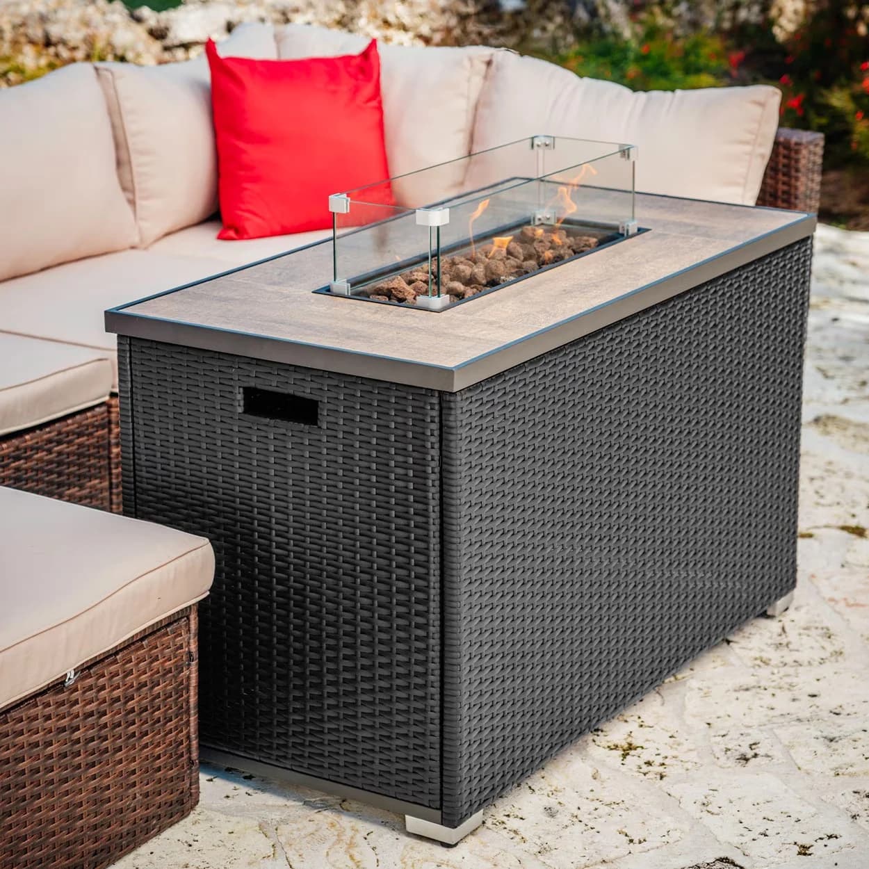 Outdoor Heating Compact with Weatherproof, 3kgs lava rocks, Electronic ignition - Rattan 43" Model 562439