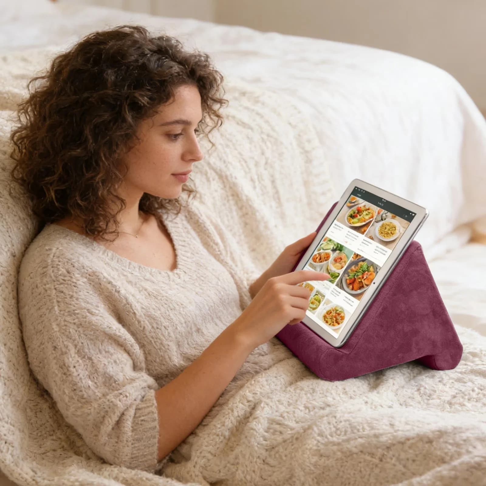 Reliable Home Gym with Tablet Pillow, Tablet Pillow Stand & iPad Holder, Gift - Red Cotton Model BF5FB4
