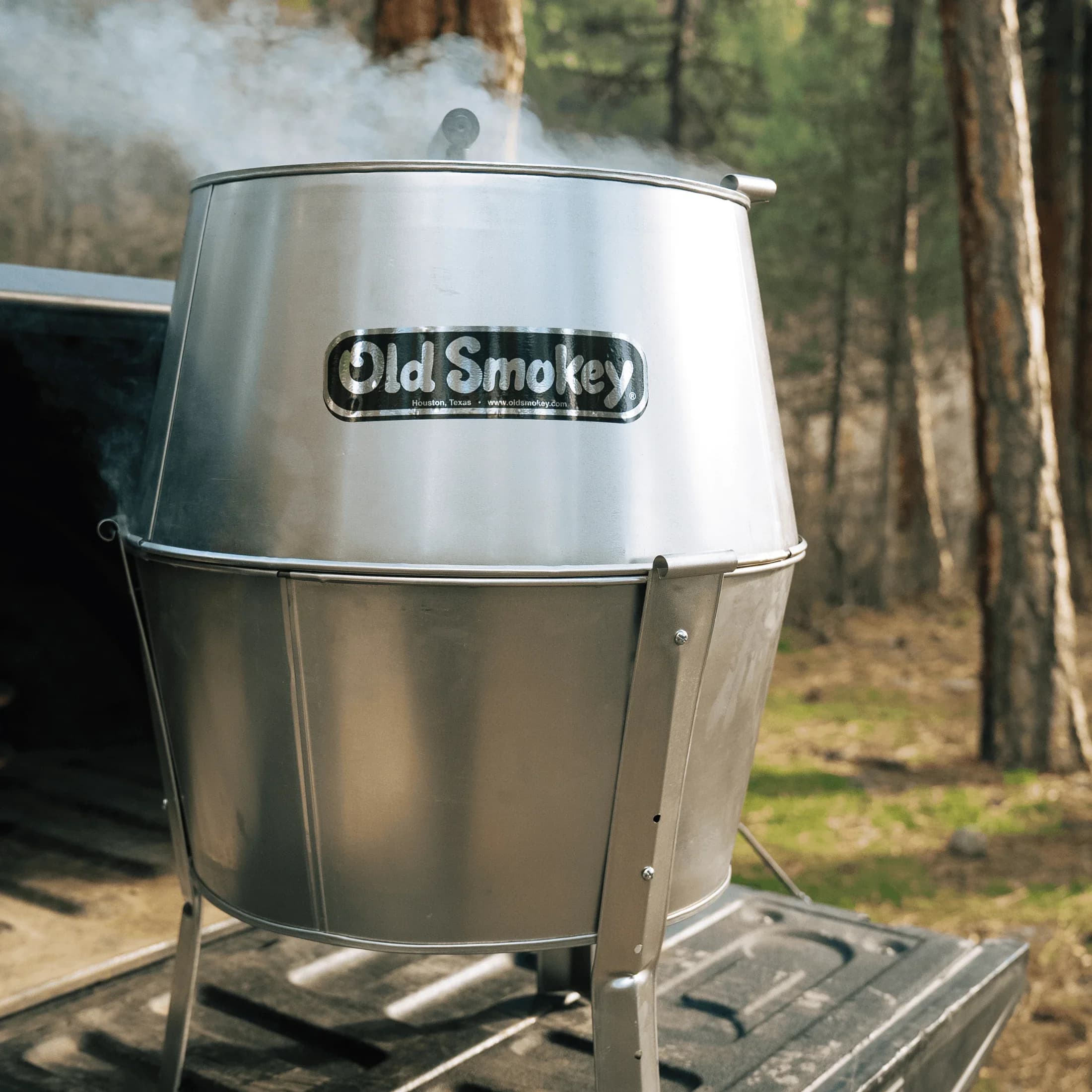 Charcoal Grill Efficient with Adjustable Air Vents, Portable - Aluminized Steel Model BE5C83